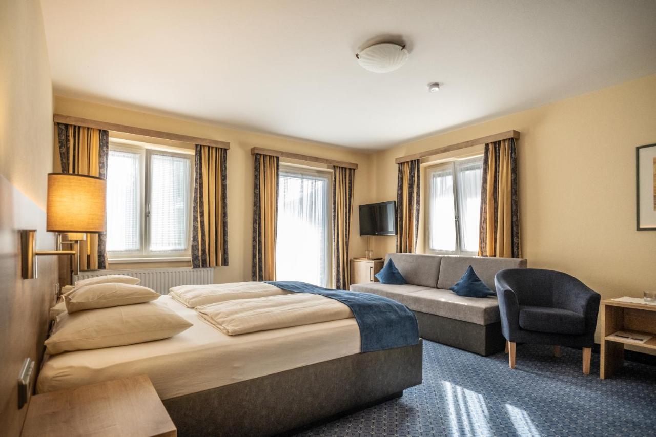 Hotel-Pension Falkensteiner Санкт Гилген Екстериор снимка
