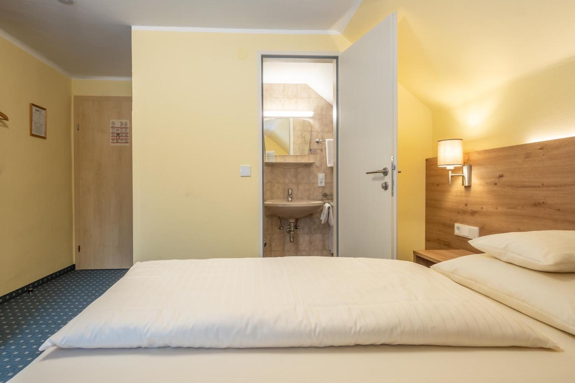 Hotel-Pension Falkensteiner Санкт Гилген Екстериор снимка
