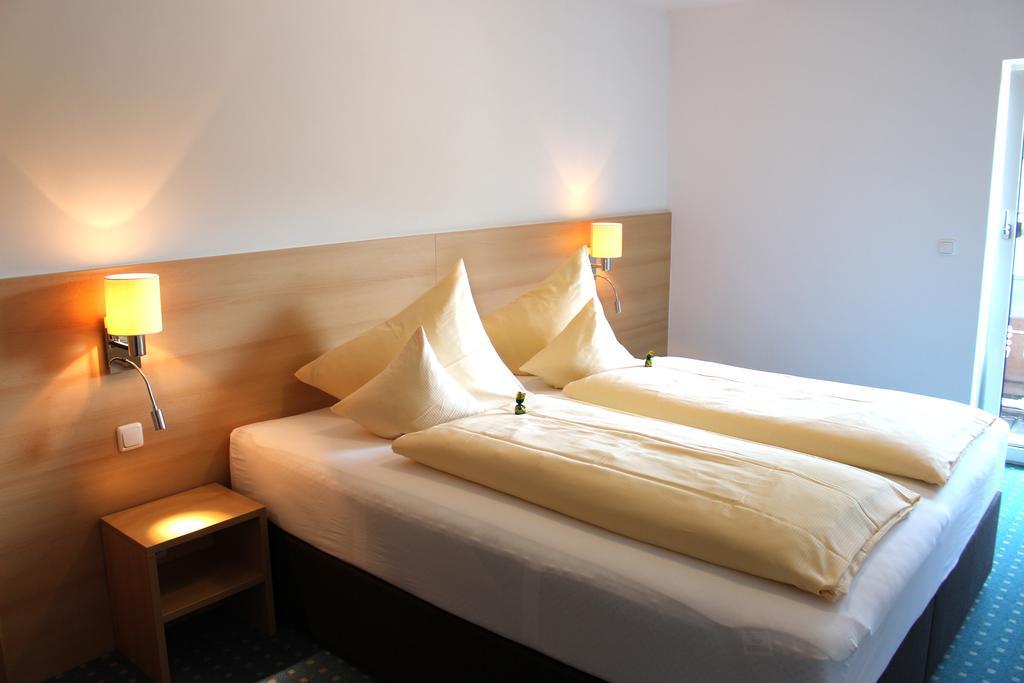 Hotel-Pension Falkensteiner Санкт Гилген Стая снимка