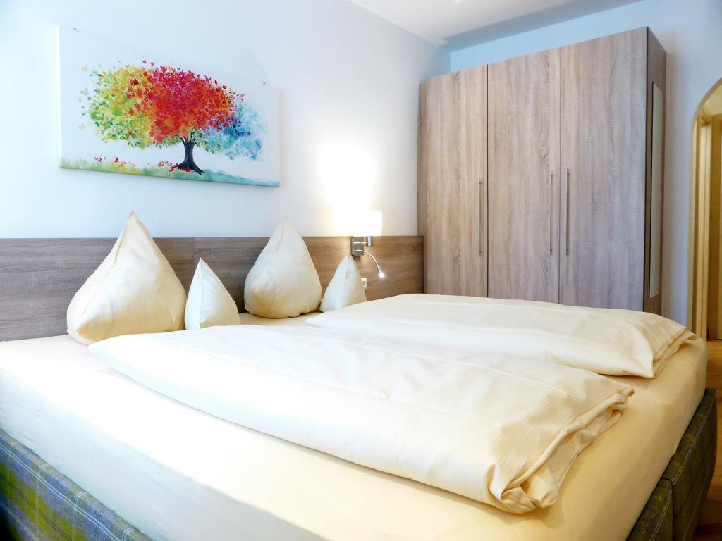 Hotel-Pension Falkensteiner Санкт Гилген Екстериор снимка