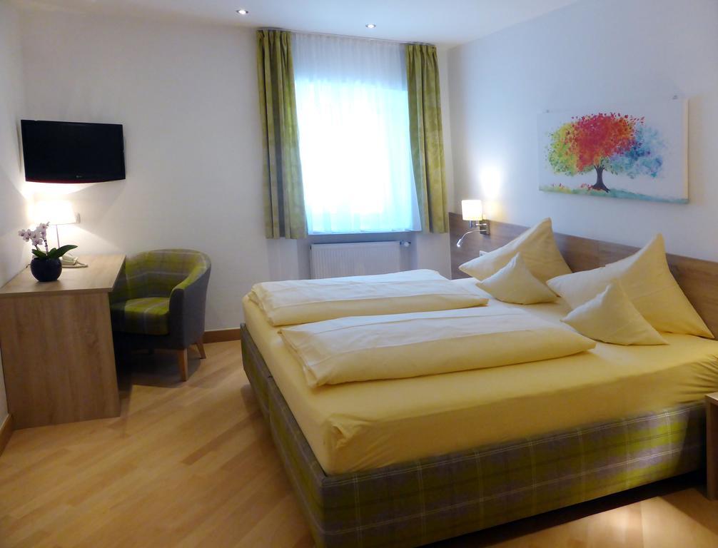 Hotel-Pension Falkensteiner Санкт Гилген Екстериор снимка
