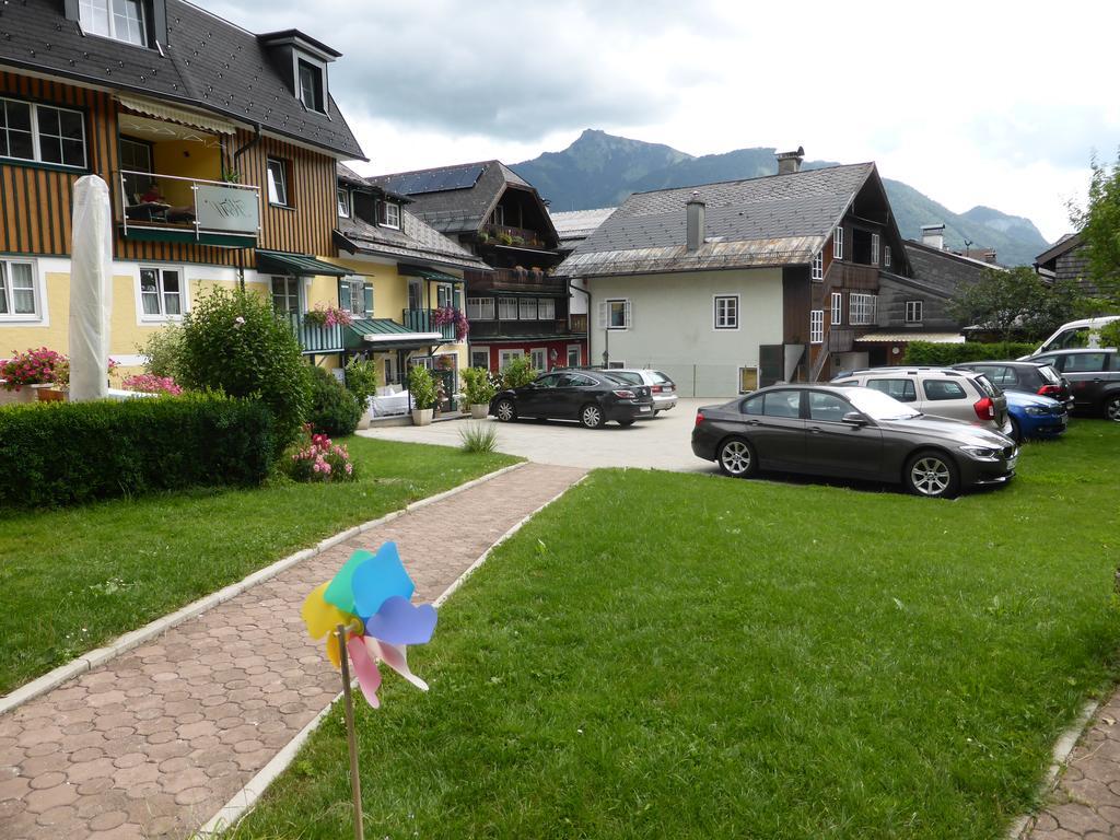 Hotel-Pension Falkensteiner Санкт Гилген Екстериор снимка